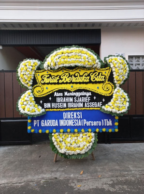 Papan Bunga Duka di Gemarang