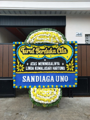 Papan Bunga Duka di Gemarang
